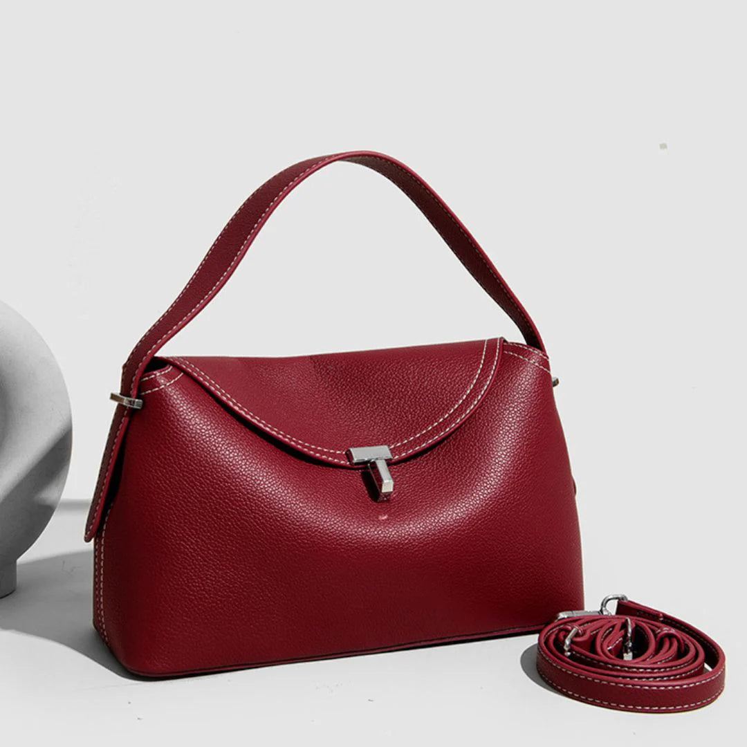 La Divine - T Handbag