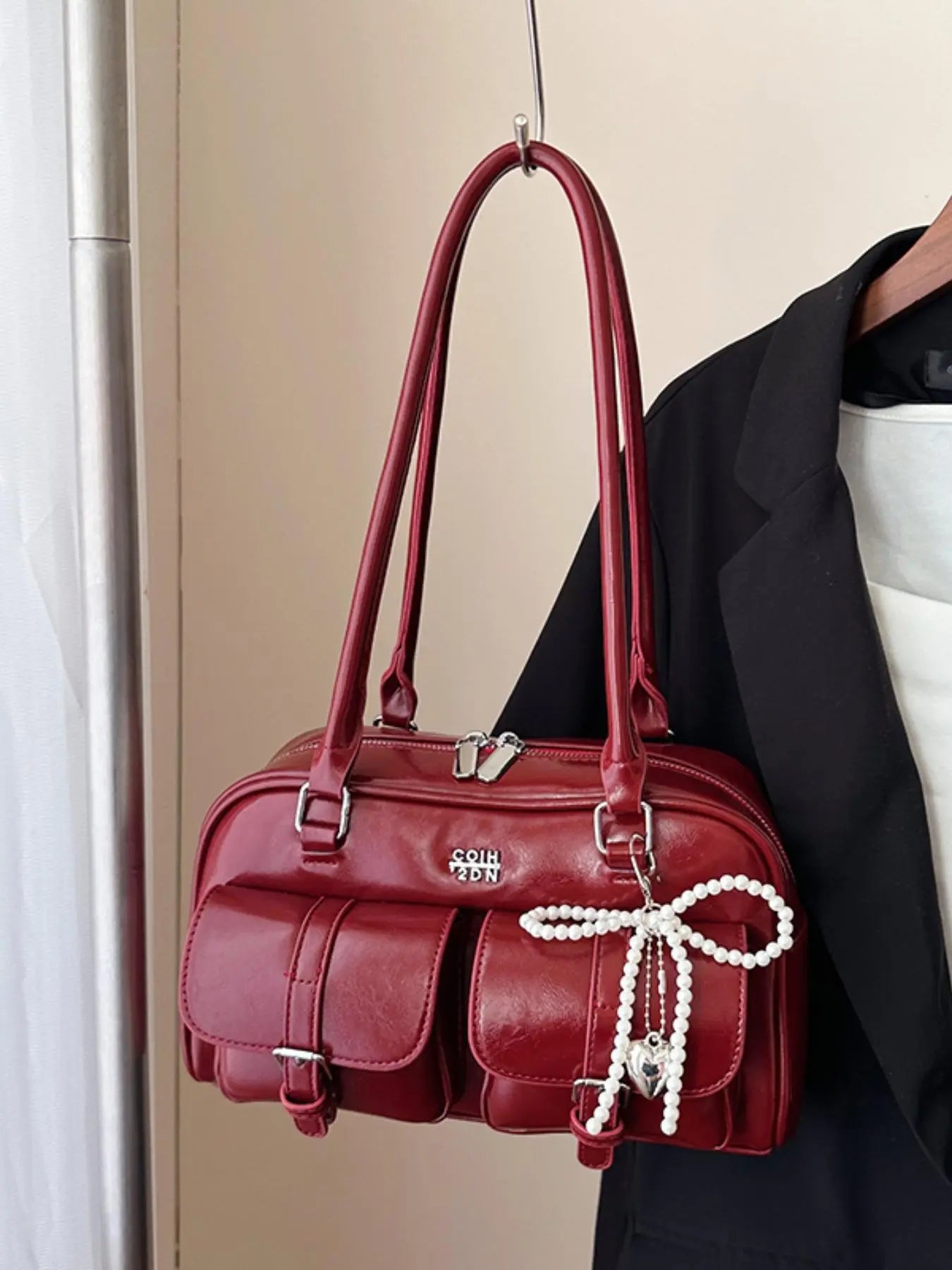 Women'S Solid Color Classic Flap Shoulder Bag, Fashionable Large Capacity Shoulder Bag with Charm, Casual Versatile Commuting Bag for Daily Used