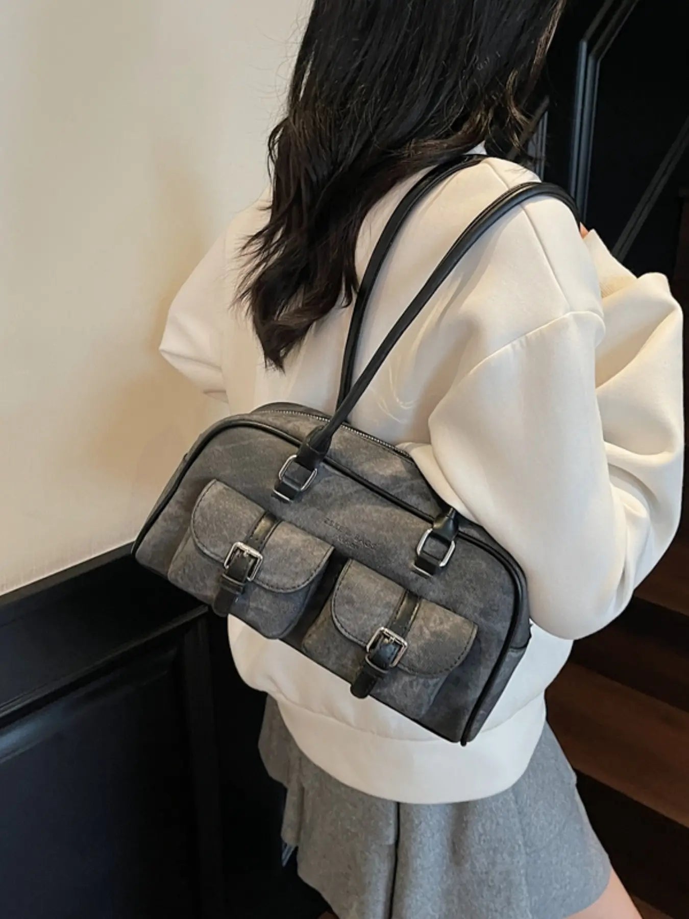Women'S Solid Color Classic Flap Shoulder Bag, Fashionable Large Capacity Shoulder Bag with Charm, Casual Versatile Commuting Bag for Daily Used